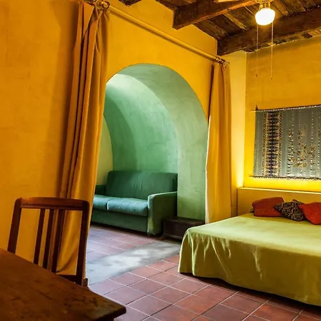 Domus Laeta Villa *