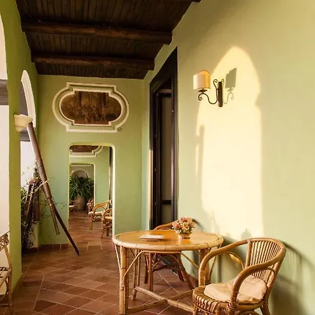 Domus Laeta *