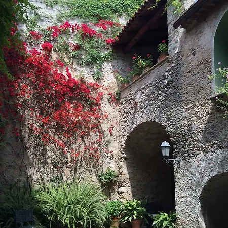 Villa Domus Laeta