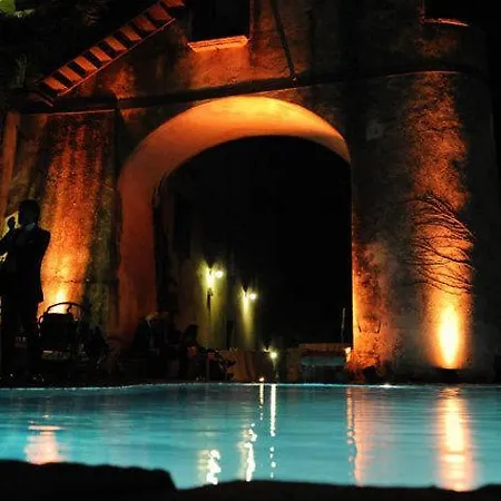 Domus Laeta Villa *