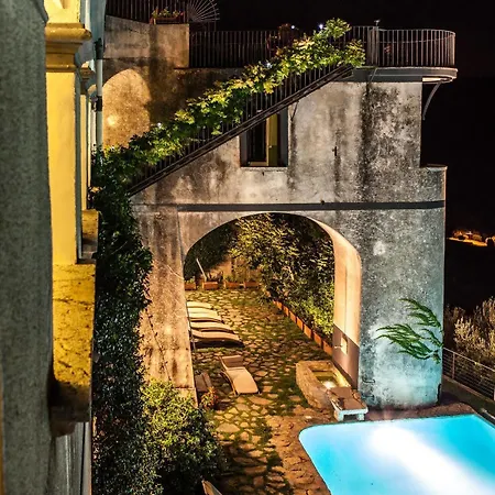 Domus Laeta Villa
