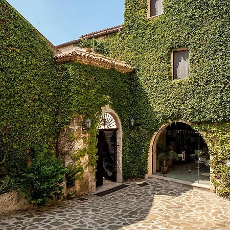 Domus Laeta Villa